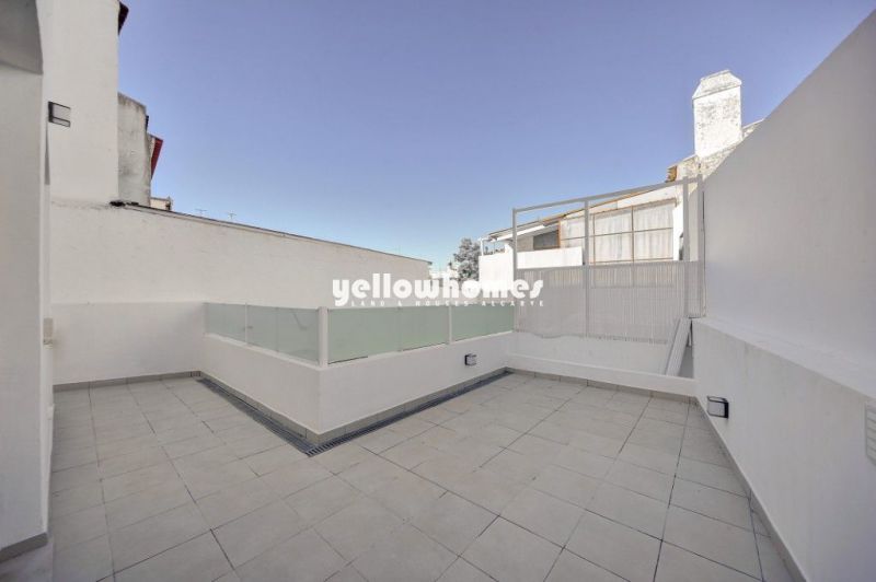 Apartamento elegante com dois quartos, renovado, na zona histórica de Loulé